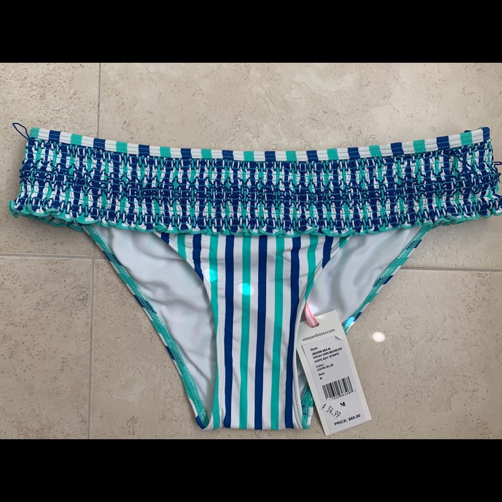 Size Medium - Vineyard Vines bikini bottoms